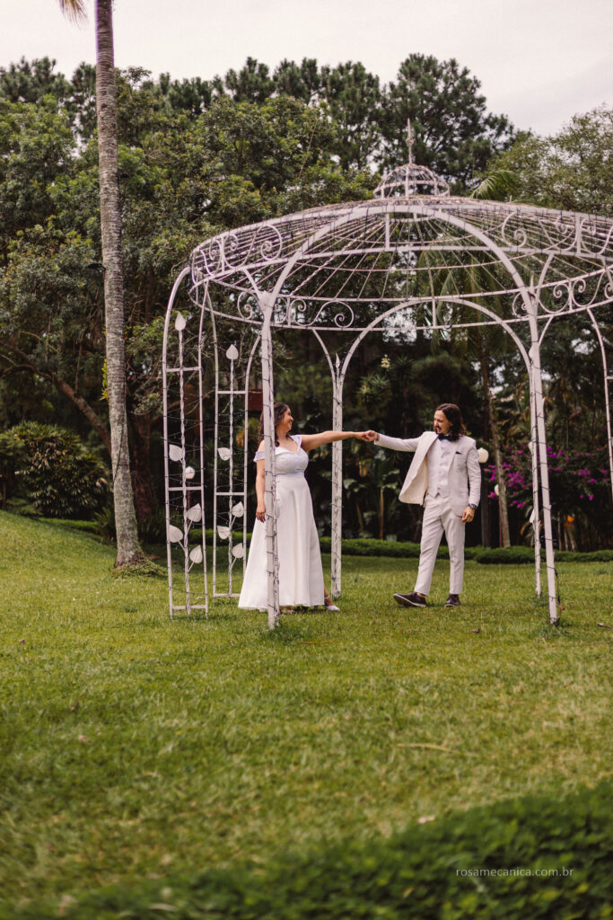 Fotografia de Casamento no Sítio São Jorge, Jardim Secreto, em São Bernardo do Campo, SP